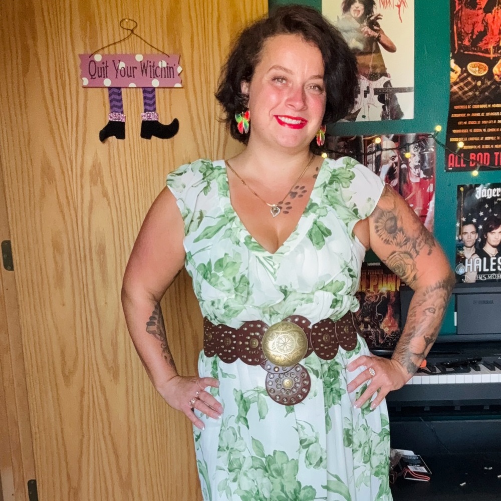 Meet your Posher, April